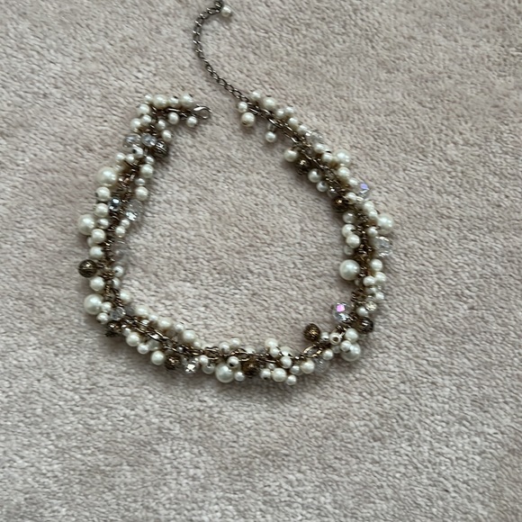 Costume Jewelry - artificial pearls and metal necklaces 17” - Picture 4 of 4